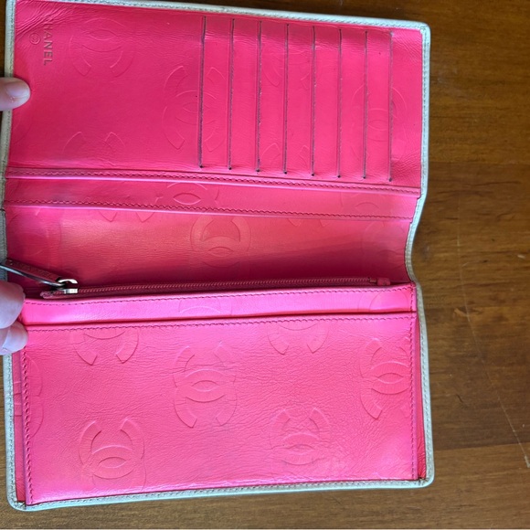 Vintage Chanel wallet - Picture 3 of 9